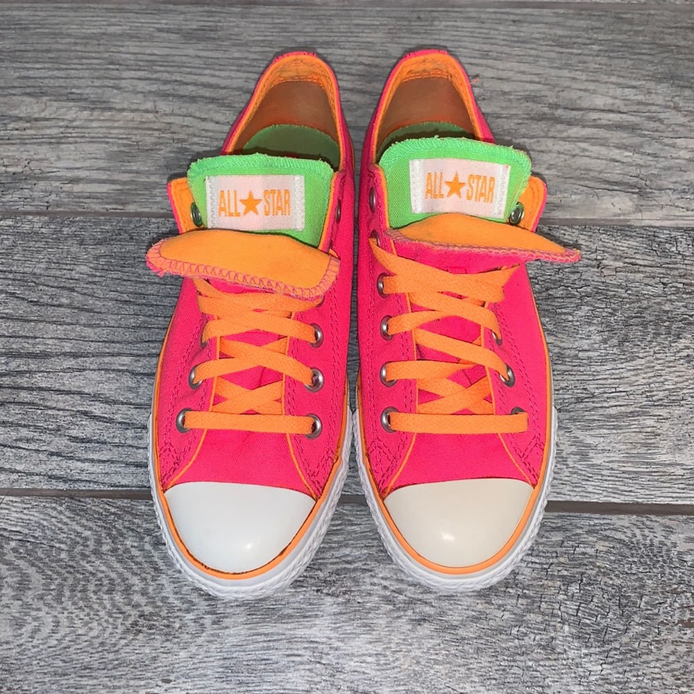 Hot pink converse
